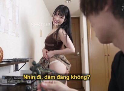 Nhỏ em kế mất nết, hết gạ anh trai làm tình rồi đến cả bố dượng cũng không tha